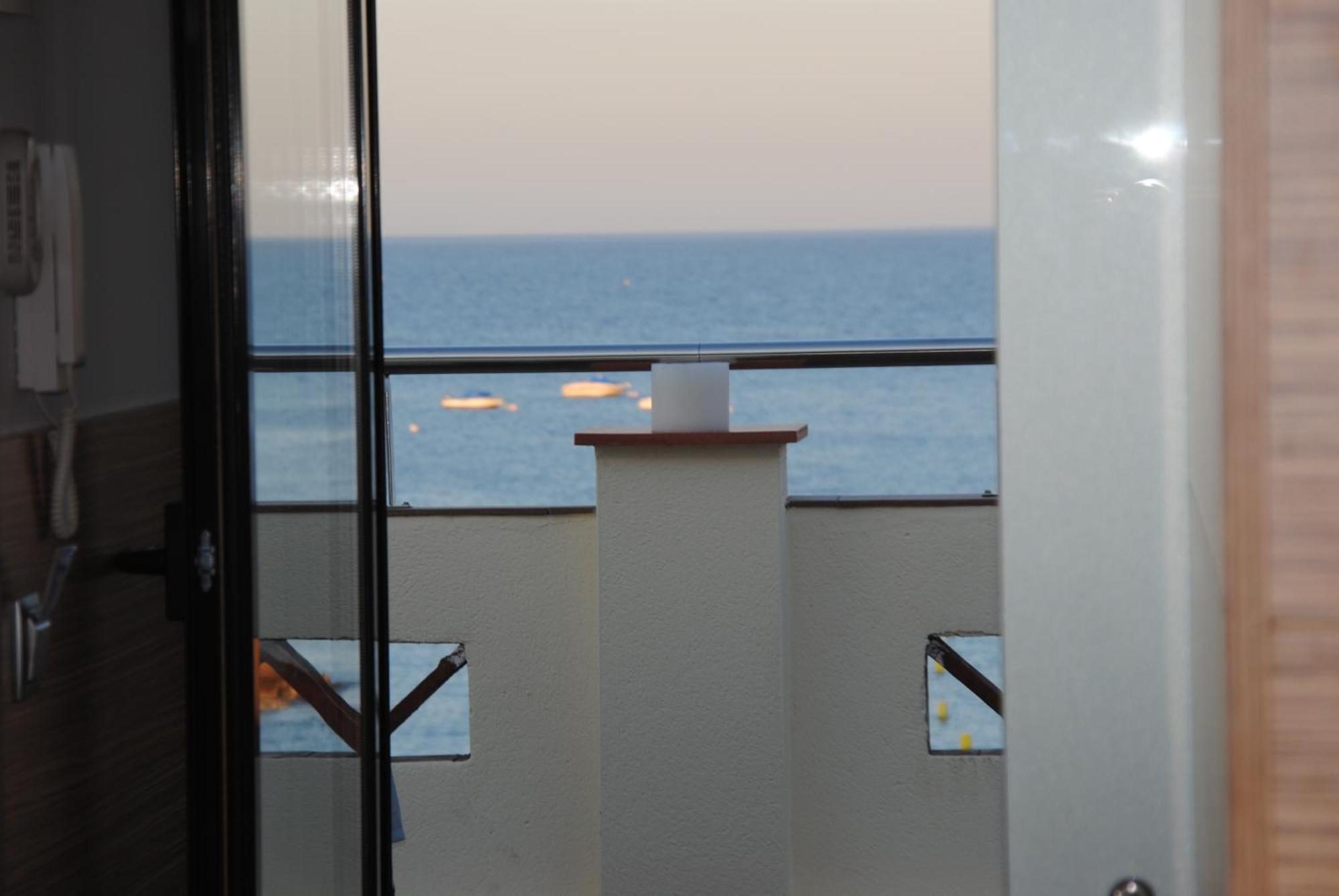 Hotel Victoria Tossa de Mar Quarto foto