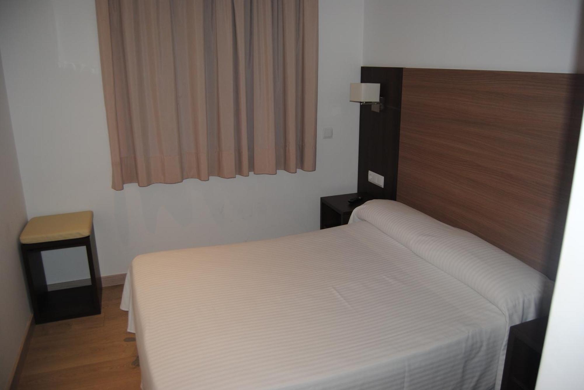 Hotel Victoria Tossa de Mar Quarto foto